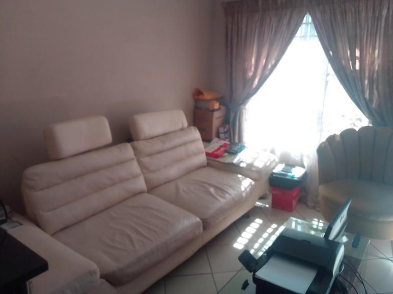 2 Bedroom Property for Sale in Groblerpark Gauteng