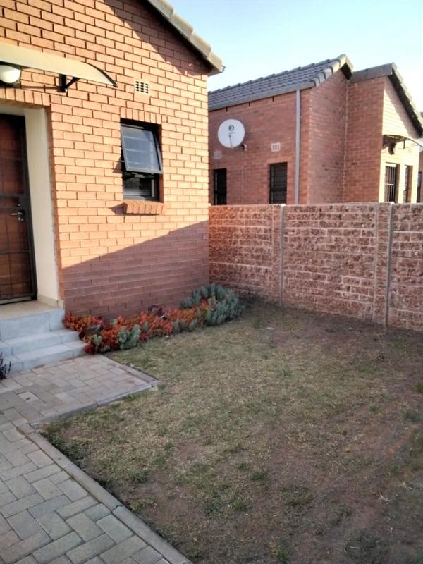 2 Bedroom Property for Sale in South Hills Gauteng
