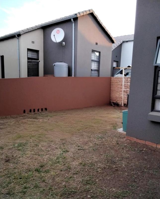 2 Bedroom Property for Sale in South Hills Gauteng