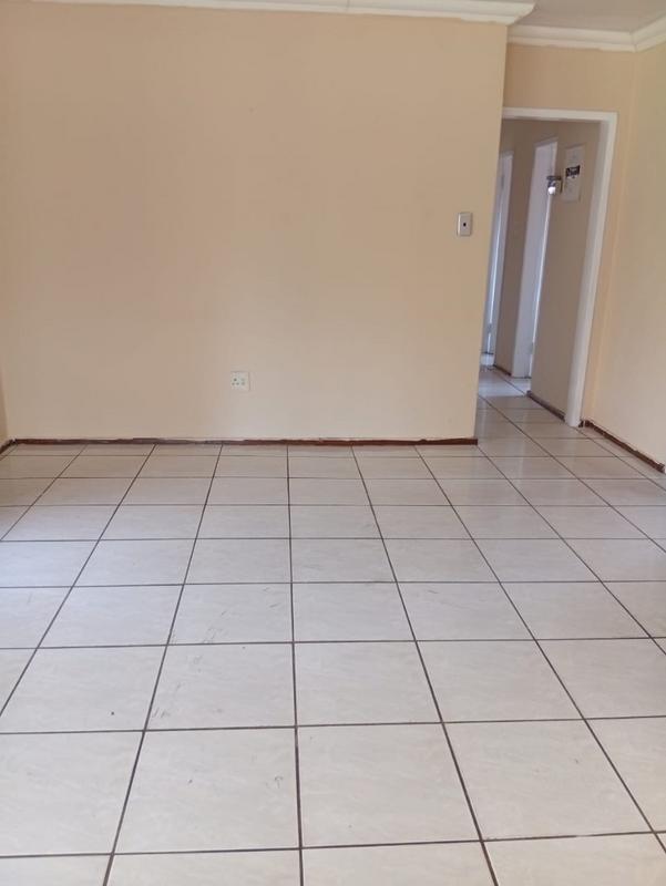 To Let 3 Bedroom Property for Rent in Hospital View Gauteng