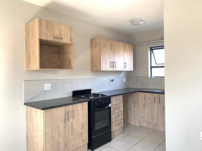 To Let 2 Bedroom Property for Rent in Kenleaf Gauteng