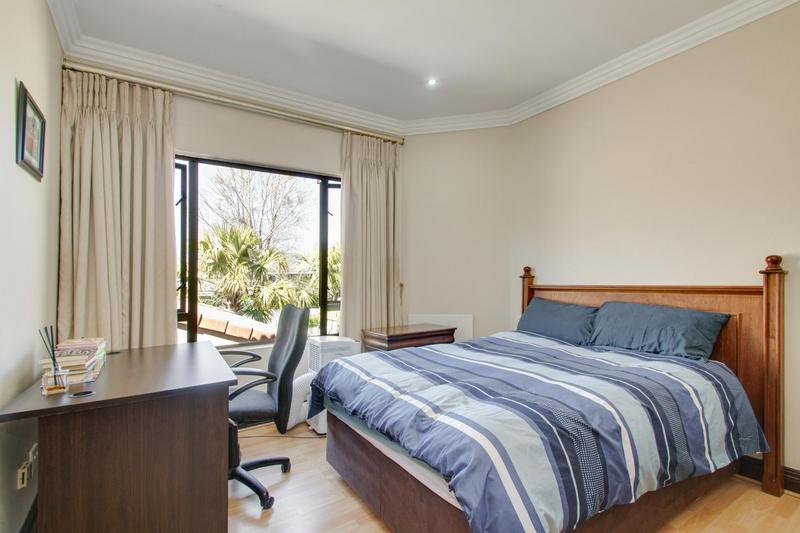 To Let 5 Bedroom Property for Rent in Dainfern Golf Estate Gauteng