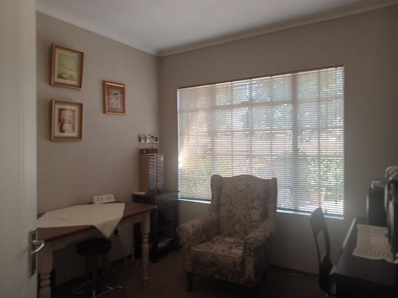 3 Bedroom Property for Sale in Eike Park Gauteng