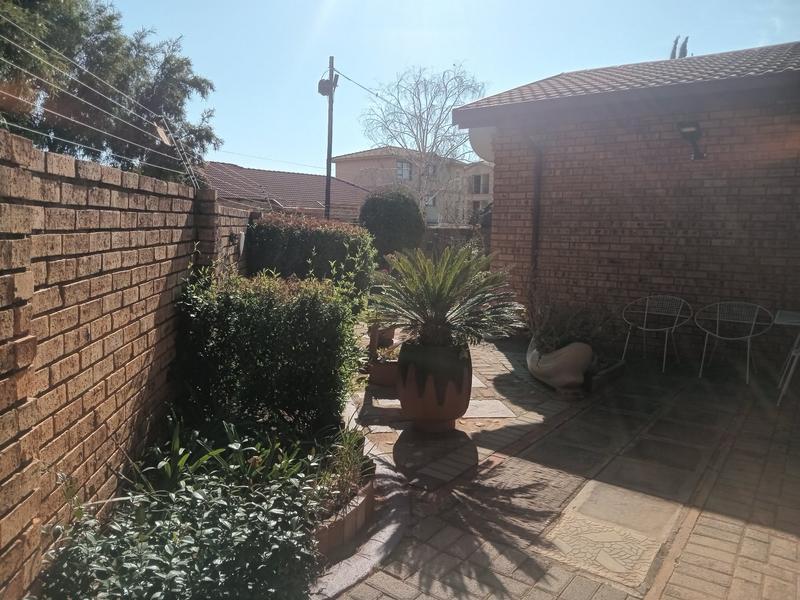 3 Bedroom Property for Sale in Eike Park Gauteng