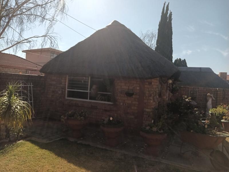 3 Bedroom Property for Sale in Eike Park Gauteng