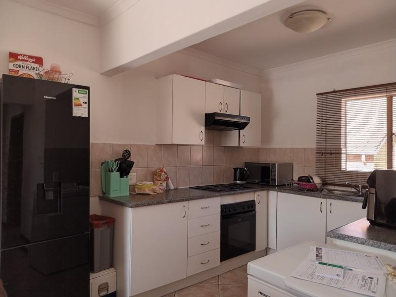 2 Bedroom Property for Sale in Greenhills Gauteng