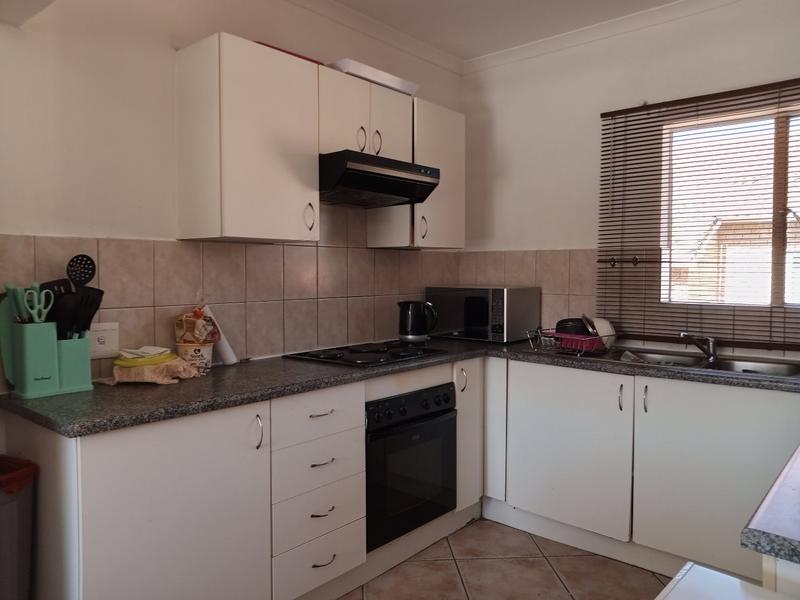 2 Bedroom Property for Sale in Greenhills Gauteng