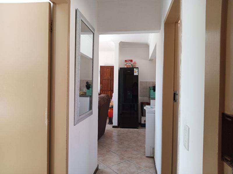 2 Bedroom Property for Sale in Greenhills Gauteng