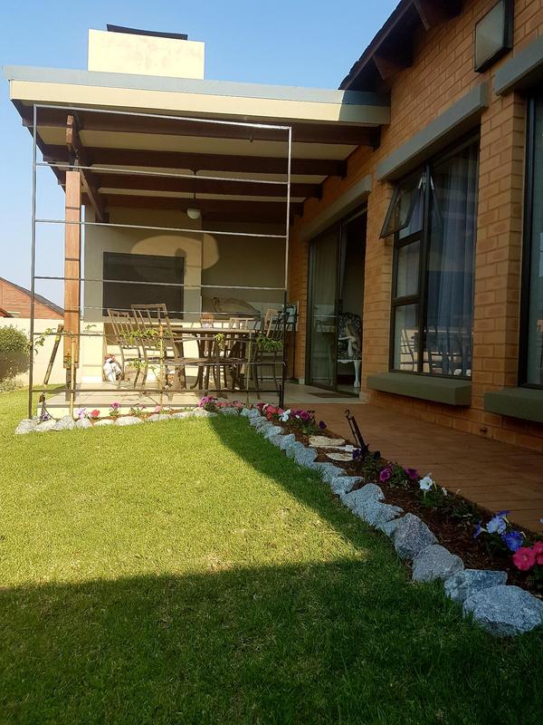2 Bedroom Property for Sale in Retire at Midstream Gauteng