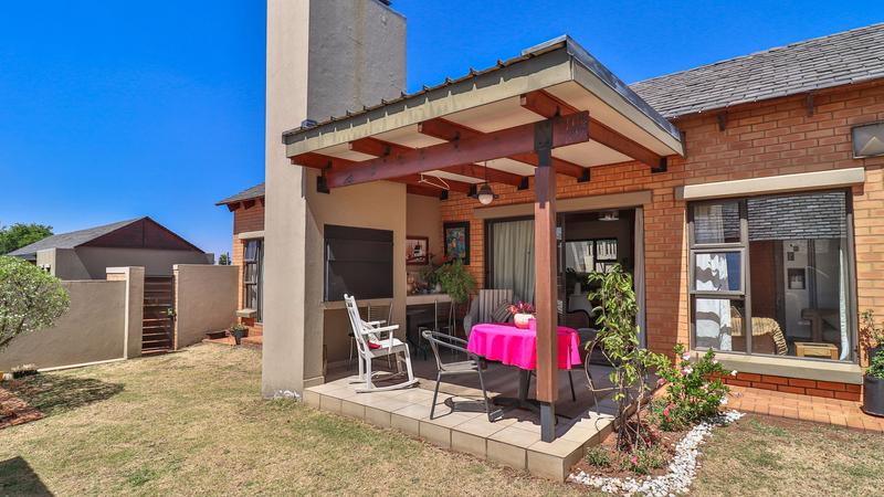 2 Bedroom Property for Sale in Retire at Midstream Gauteng