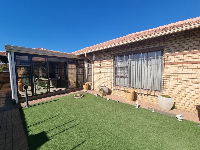 3 Bedroom Property for Sale in New Market Gauteng