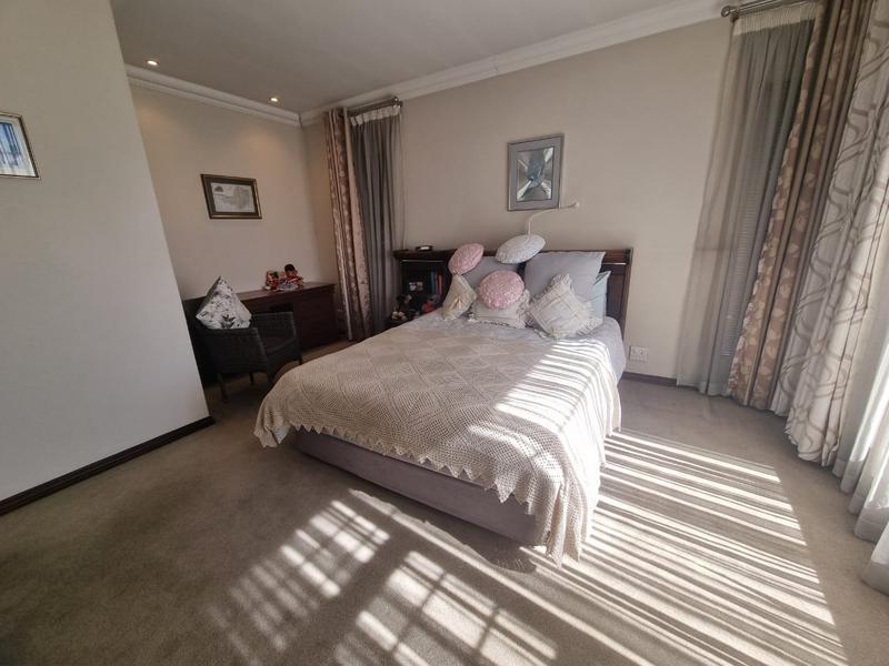 3 Bedroom Property for Sale in New Market Gauteng