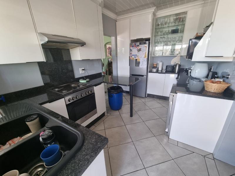 4 Bedroom Property for Sale in Verwoerdpark Gauteng