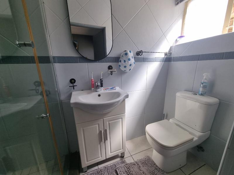 4 Bedroom Property for Sale in Verwoerdpark Gauteng