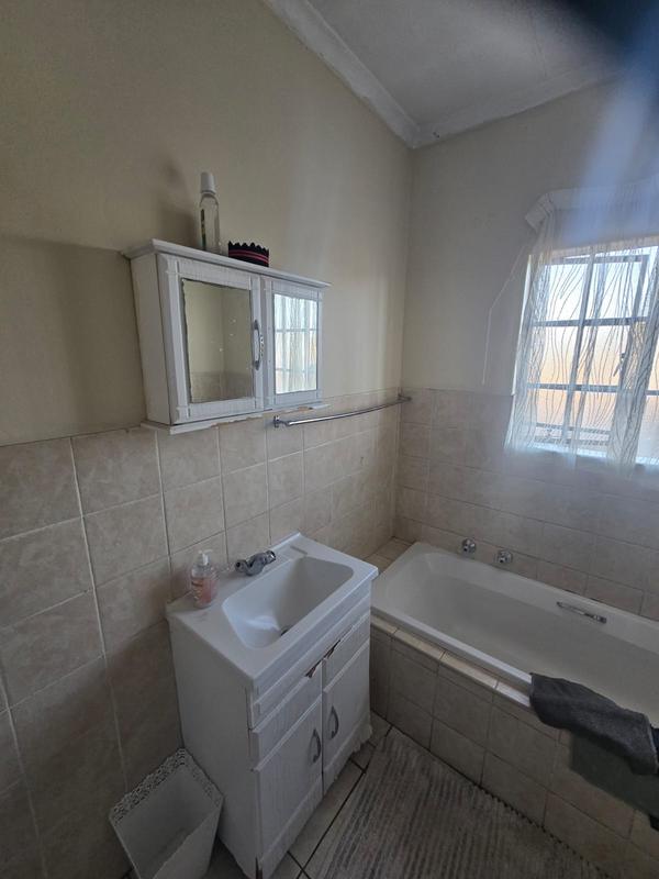 2 Bedroom Property for Sale in Kookrus Gauteng