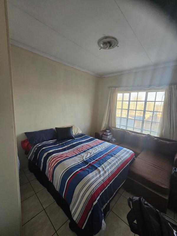 2 Bedroom Property for Sale in Kookrus Gauteng