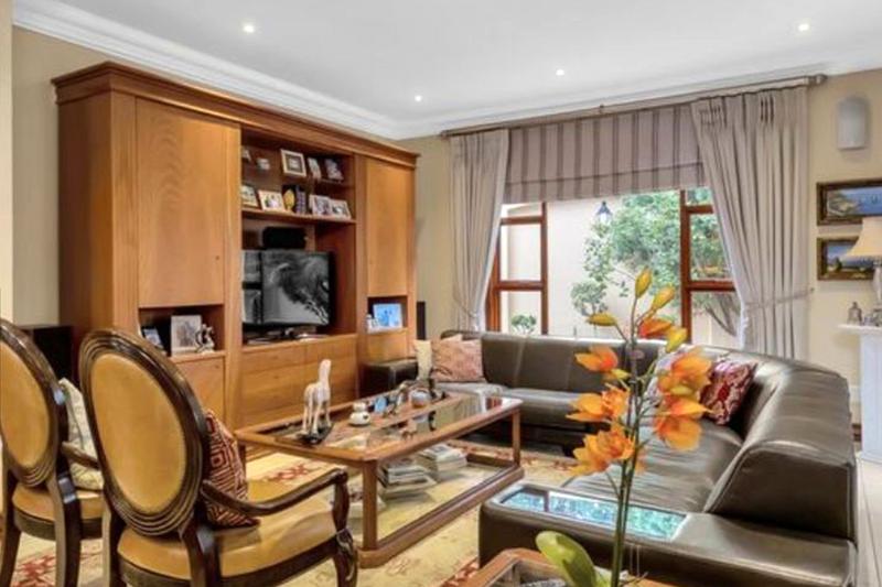 5 Bedroom Property for Sale in Morningside Gauteng