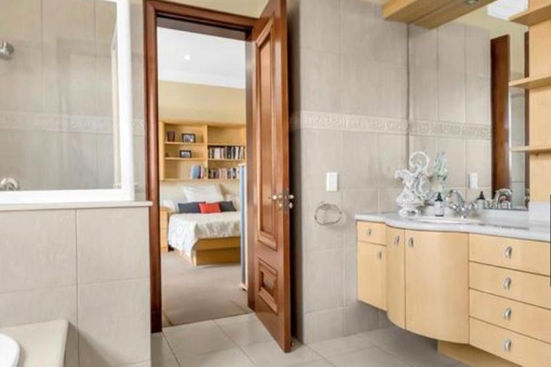 5 Bedroom Property for Sale in Morningside Gauteng