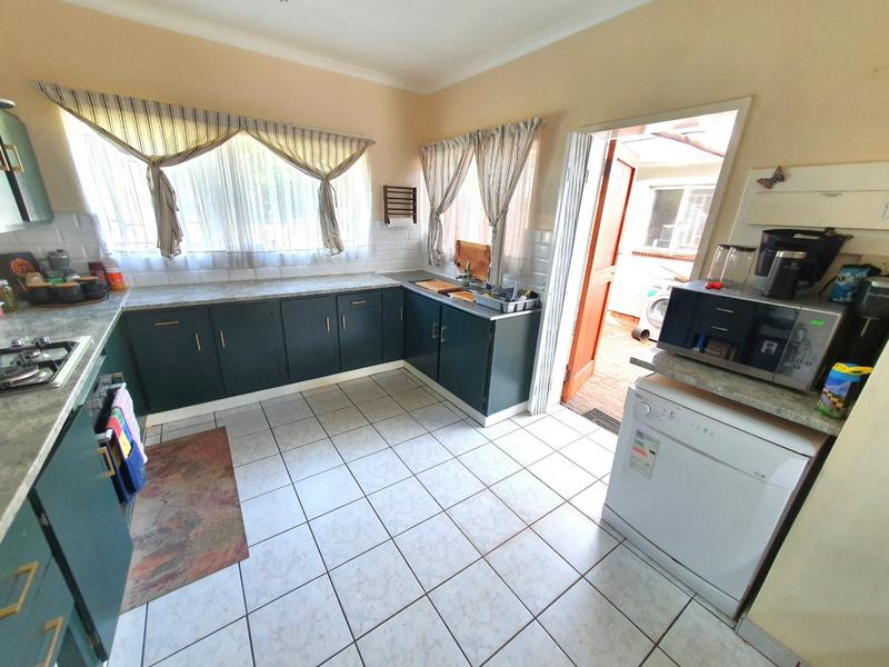 4 Bedroom Property for Sale in Magalieskruin Gauteng