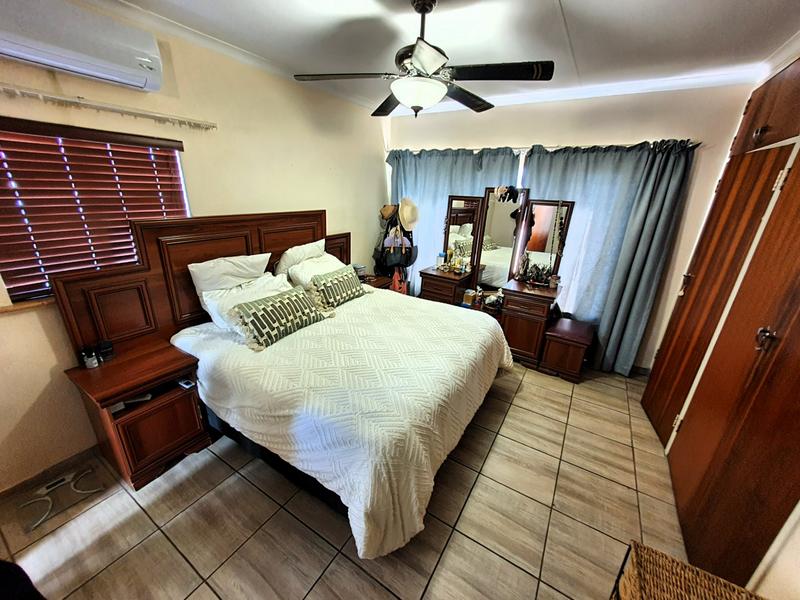 4 Bedroom Property for Sale in Magalieskruin Gauteng