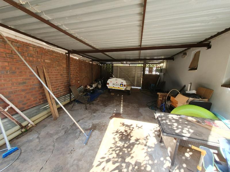 4 Bedroom Property for Sale in Magalieskruin Gauteng