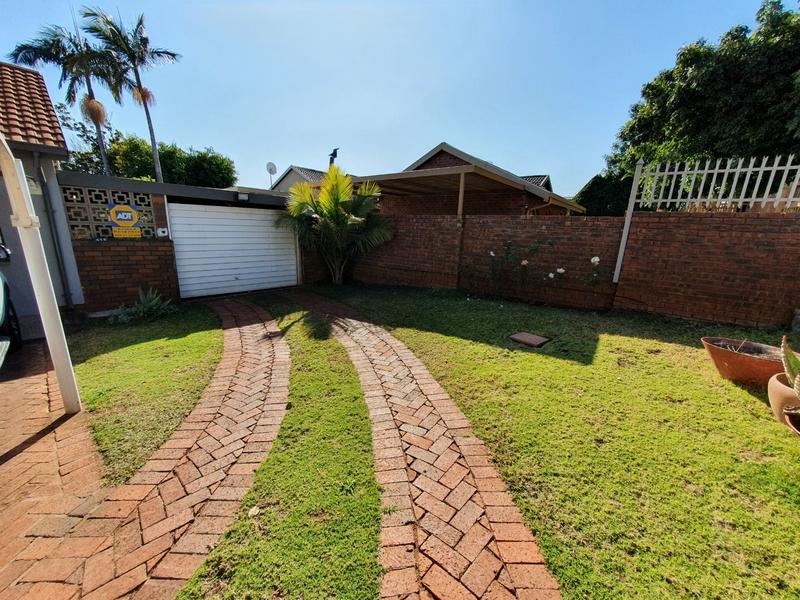 4 Bedroom Property for Sale in Magalieskruin Gauteng