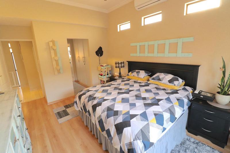 To Let 3 Bedroom Property for Rent in Broadacres Gauteng