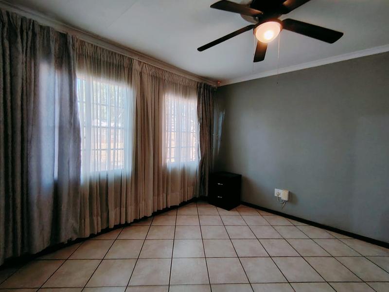 3 Bedroom Property for Sale in The Reeds Gauteng