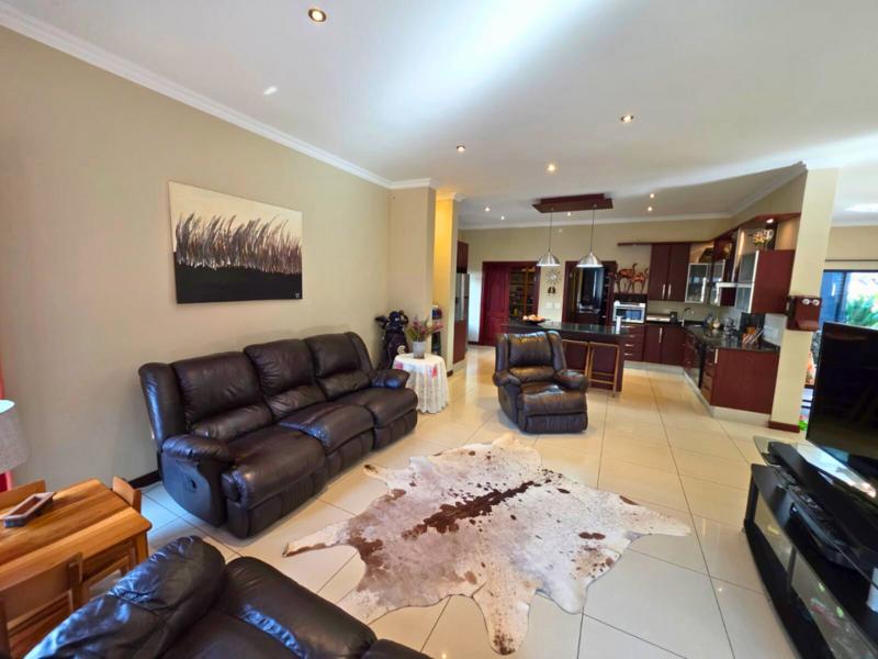 5 Bedroom Property for Sale in Serengeti Lifestyle Estate Gauteng