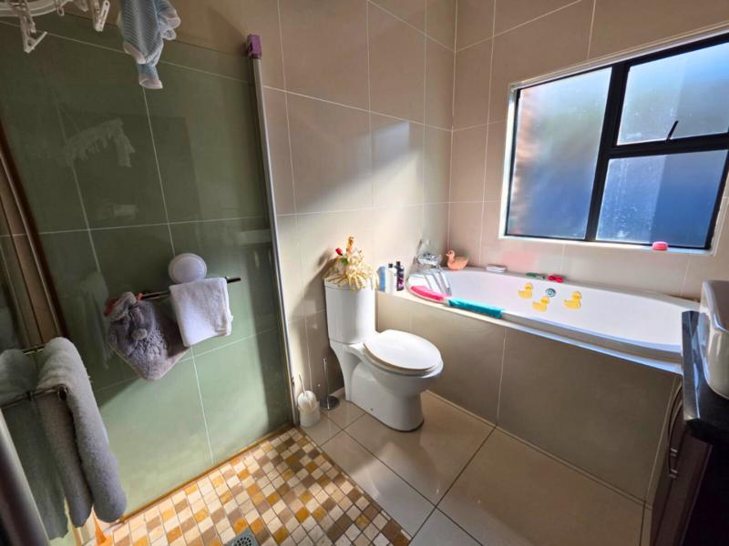 5 Bedroom Property for Sale in Serengeti Lifestyle Estate Gauteng
