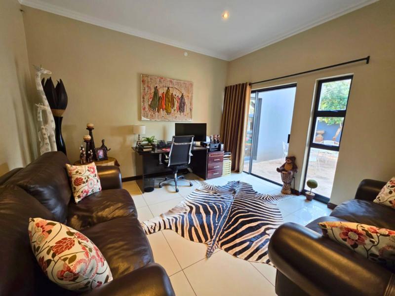 5 Bedroom Property for Sale in Serengeti Lifestyle Estate Gauteng
