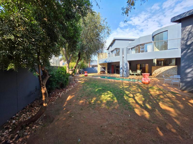 5 Bedroom Property for Sale in Serengeti Lifestyle Estate Gauteng