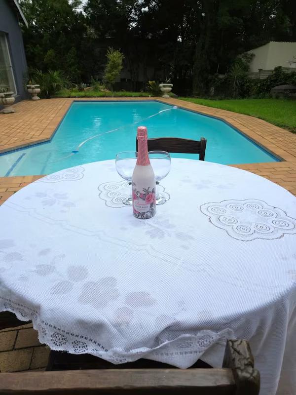 7 Bedroom Property for Sale in Gallo Manor Gauteng