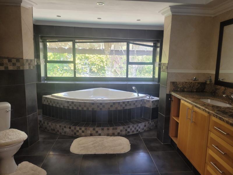 9 Bedroom Property for Sale in Morningside Gauteng