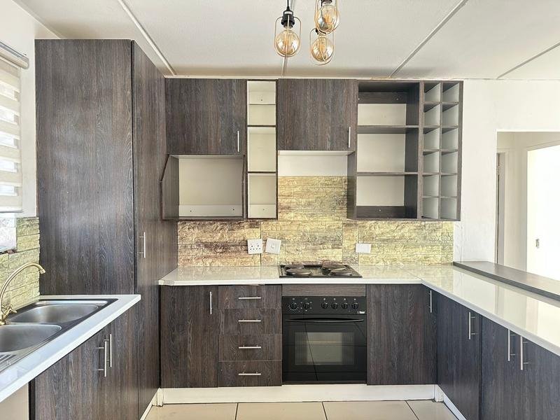 To Let 2 Bedroom Property for Rent in Kleinfontein Gauteng