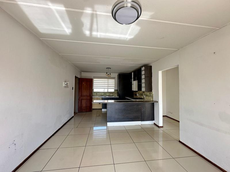 To Let 2 Bedroom Property for Rent in Kleinfontein Gauteng