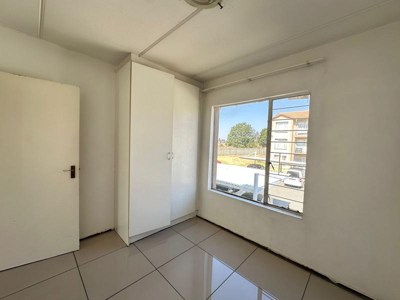 To Let 2 Bedroom Property for Rent in Kleinfontein Gauteng
