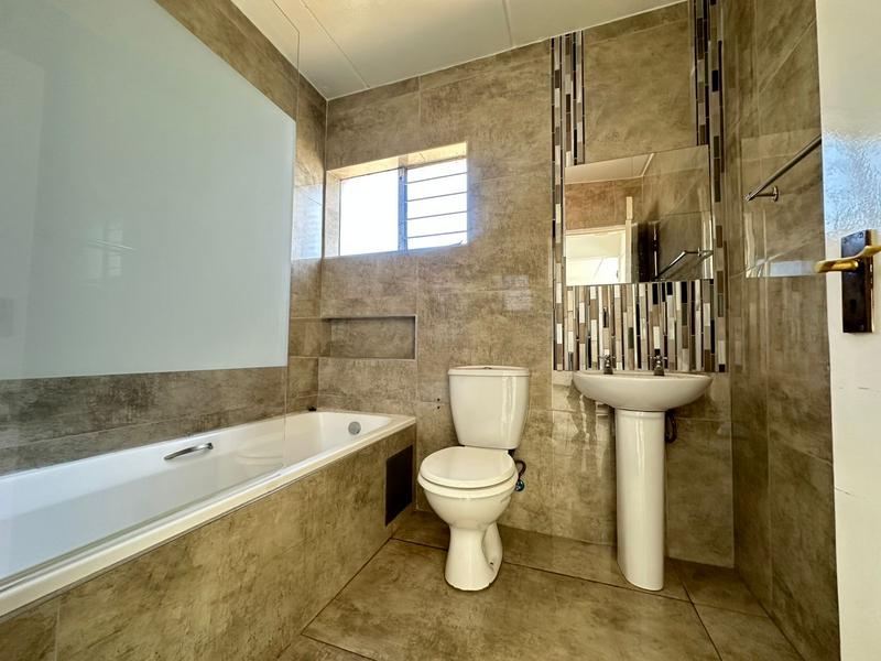 To Let 2 Bedroom Property for Rent in Kleinfontein Gauteng