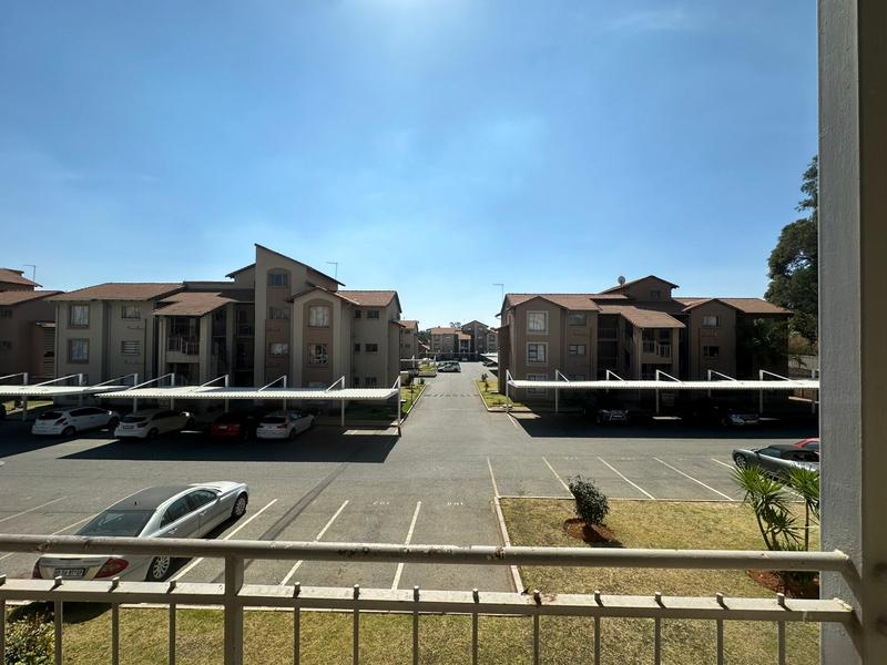 To Let 2 Bedroom Property for Rent in Kleinfontein Gauteng
