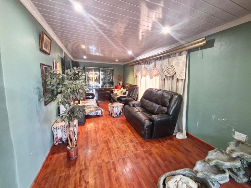 3 Bedroom Property for Sale in Lenasia South Gauteng