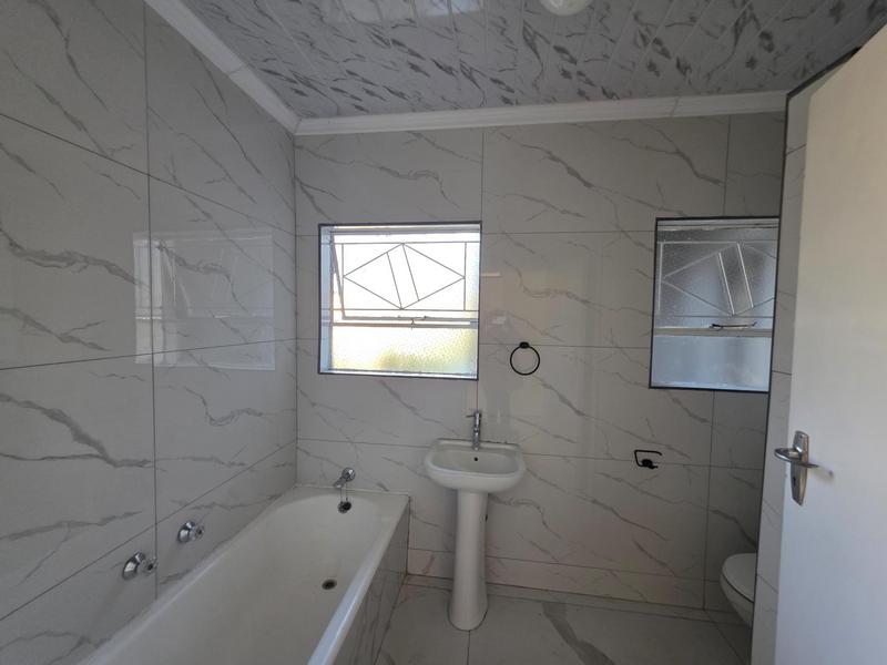 4 Bedroom Property for Sale in Birch Acres Gauteng