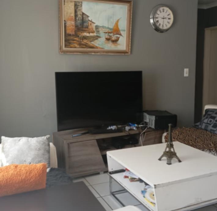 3 Bedroom Property for Sale in Vorna Valley Gauteng