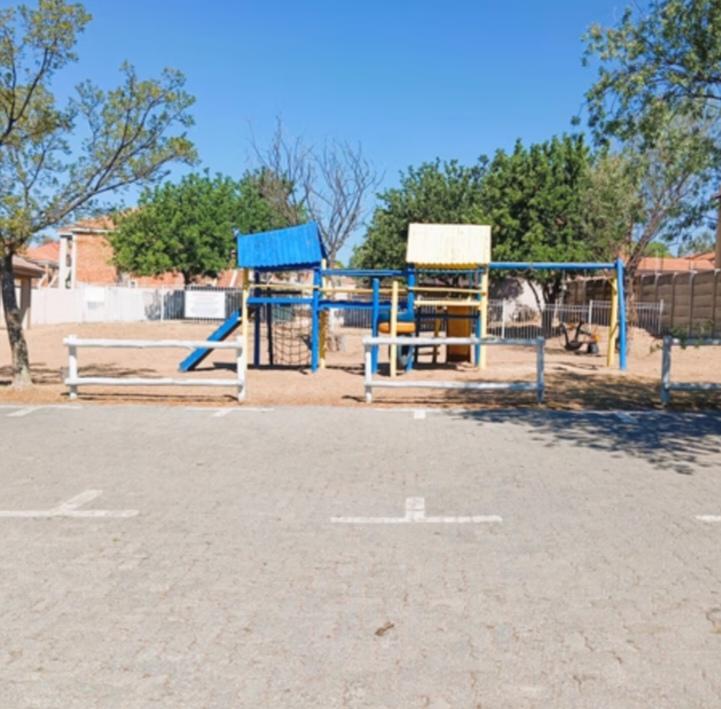 3 Bedroom Property for Sale in Vorna Valley Gauteng
