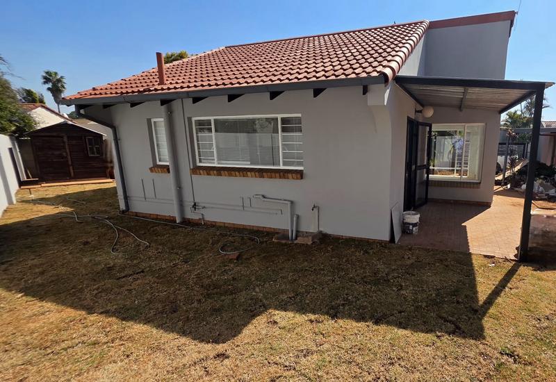 2 Bedroom Property for Sale in Doornpoort Gauteng