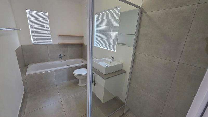 2 Bedroom Property for Sale in Doornpoort Gauteng