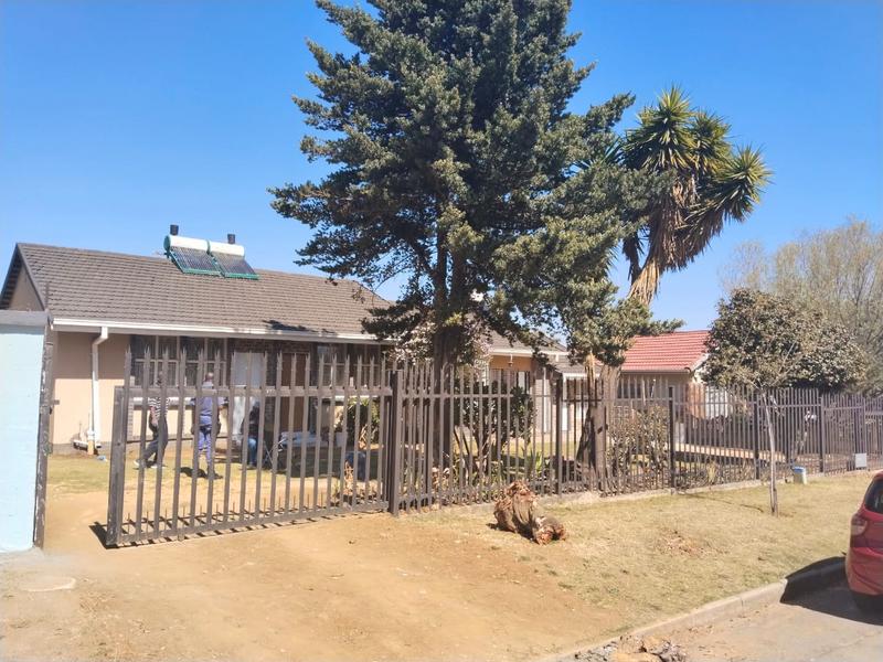 9 Bedroom Property for Sale in Kempton Park Gauteng