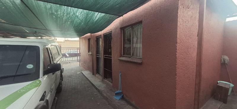 9 Bedroom Property for Sale in Tembisa Gauteng