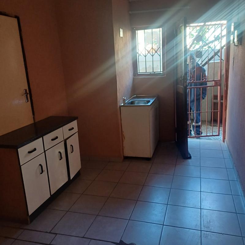 To Let 1 Bedroom Property for Rent in Ebony Park Gauteng