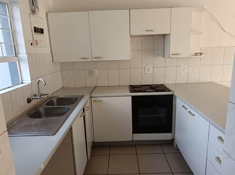 To Let 2 Bedroom Property for Rent in Morning Hill Gauteng