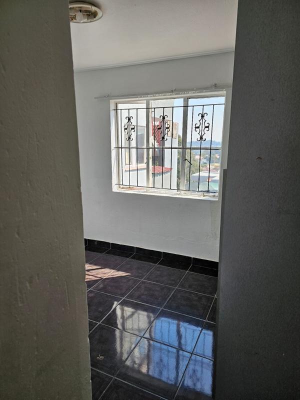 To Let 2 Bedroom Property for Rent in Ridgeway Gauteng